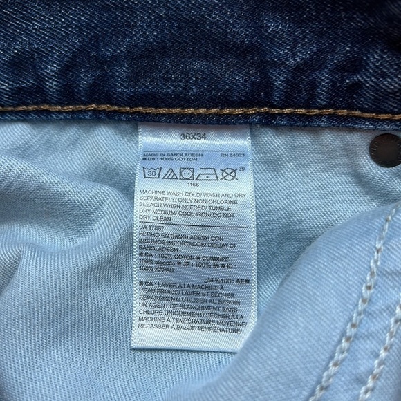 3/$25 Men’s Old Navy Loose Fit Jeans Size 36 x 34 - Picture 8 of 10